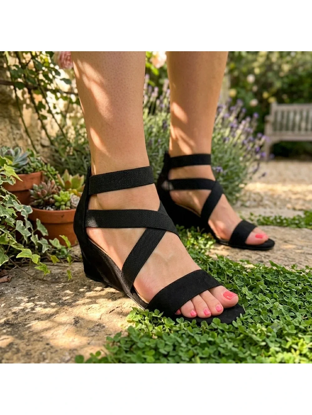 Dream Pairs Black Size 8.5 Wedge Sandals Crisscross Straps